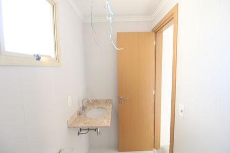 Apartamento à venda com 66m², 2 quartos e 1 vagaQuarto 2 - Banheiro