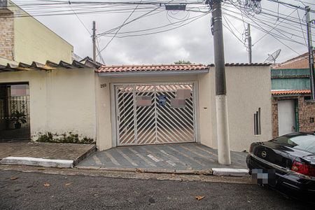 Casa à venda com 154m², 2 quartos e 4 vagasFachada