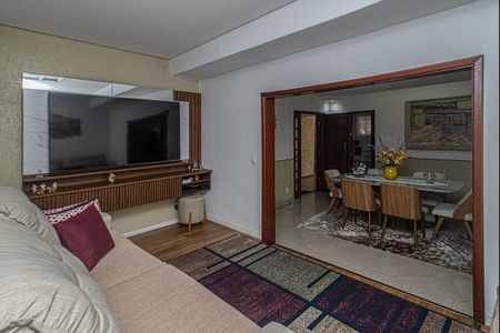 Casa à venda com 154m², 2 quartos e 4 vagasSala