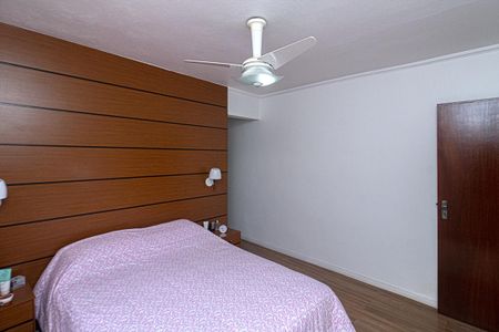 Casa à venda com 154m², 2 quartos e 4 vagasSuíte