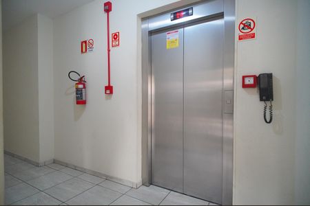 Apartamento à venda com 54m², 2 quartos e 1 vagaElevador