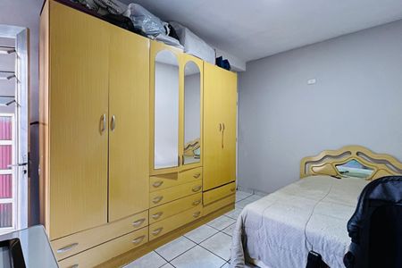 Casa à venda com 260m², 4 quartos e 2 vagas Casa à venda com 260m², 4 quartos e 2 vagasSuíte