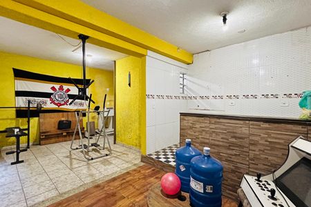 Casa à venda com 260m², 4 quartos e 2 vagas Casa à venda com 260m², 4 quartos e 2 vagasEdícula