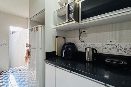 Casa à venda com 260m², 4 quartos e 2 vagas Casa à venda com 260m², 4 quartos e 2 vagasCozinha