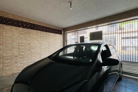 Casa à venda com 260m², 4 quartos e 2 vagas Casa à venda com 260m², 4 quartos e 2 vagasGaragem