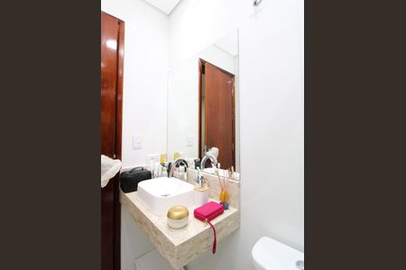 Casa para alugar com 300m², 4 quartos e 6 vagasBanheiro da Suíte 1