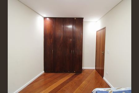 Casa para alugar com 300m², 4 quartos e 6 vagasQuarto 1