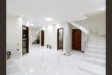 Casa para alugar com 300m², 4 quartos e 6 vagasSala