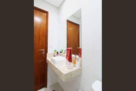 Casa para alugar com 300m², 4 quartos e 6 vagasBanheiro Social