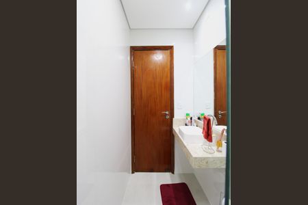 Casa para alugar com 300m², 4 quartos e 6 vagasBanheiro Social