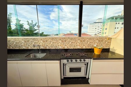 Apartamento à venda com 185m², 3 quartos e 5 vagasCobertura