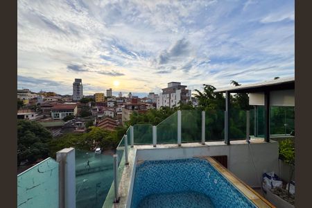 Apartamento à venda com 185m², 3 quartos e 5 vagasCobertura