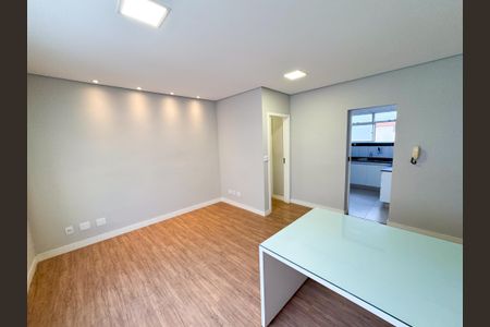 Apartamento à venda com 185m², 3 quartos e 5 vagasSala