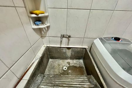 Casa à venda com 500m², 3 quartos e 5 vagas Casa à venda com 500m², 3 quartos e 5 vagasÁrea de Serviço