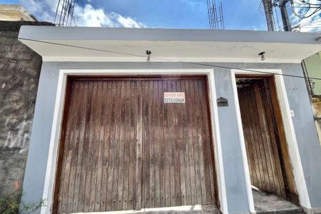 Casa à venda com 500m², 3 quartos e 5 vagas Casa à venda com 500m², 3 quartos e 5 vagasFachada