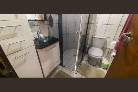 Casa à venda com 120m², 3 quartos e 2 vagasBanheiro da Suíte