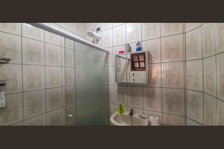 Casa à venda com 120m², 3 quartos e 2 vagasBanheiro 