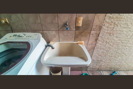 Casa à venda com 120m², 3 quartos e 2 vagasÁrea de Serviço