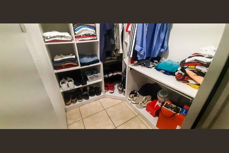 Casa à venda com 120m², 3 quartos e 2 vagasCloset do Quarto 2