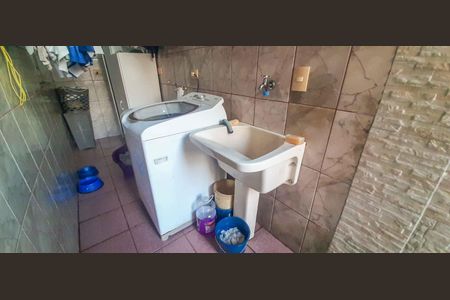 Casa à venda com 120m², 3 quartos e 2 vagasÁrea de Serviço