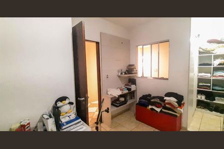 Casa à venda com 120m², 3 quartos e 2 vagasQuarto 2