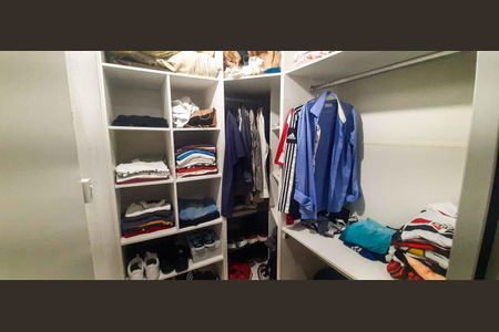 Casa à venda com 120m², 3 quartos e 2 vagasCloset do Quarto 2