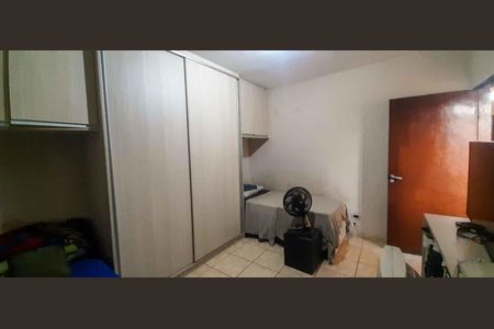 Casa à venda com 120m², 3 quartos e 2 vagasQuarto 3