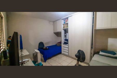 Casa à venda com 120m², 3 quartos e 2 vagasQuarto 3