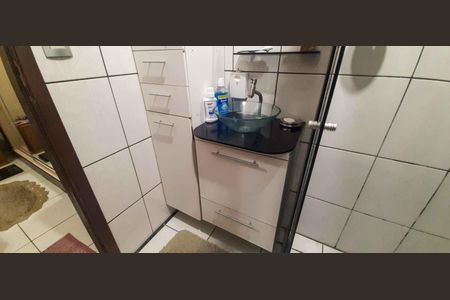 Casa à venda com 120m², 3 quartos e 2 vagasBanheiro da Suíte