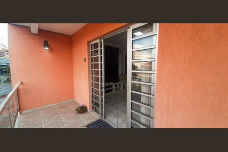 Casa à venda com 120m², 3 quartos e 2 vagasVaranda da Sala