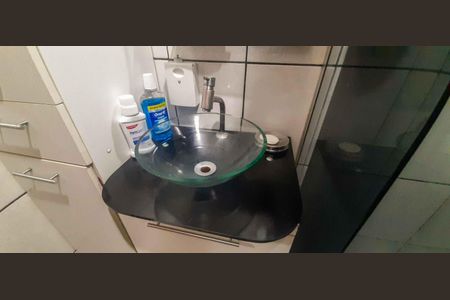 Casa à venda com 120m², 3 quartos e 2 vagasBanheiro da Suíte