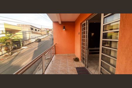 Casa à venda com 120m², 3 quartos e 2 vagasVaranda da Sala