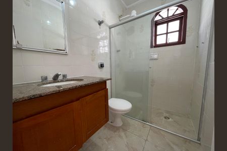 Casa à venda com 120m², 3 quartos e 2 vagas Casa à venda com 120m², 3 quartos e 2 vagasBanheiro da Suíte