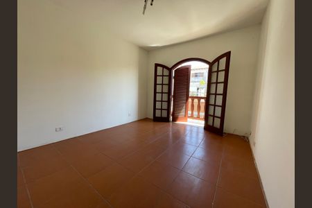 Casa à venda com 120m², 3 quartos e 2 vagas Casa à venda com 120m², 3 quartos e 2 vagasSuíte