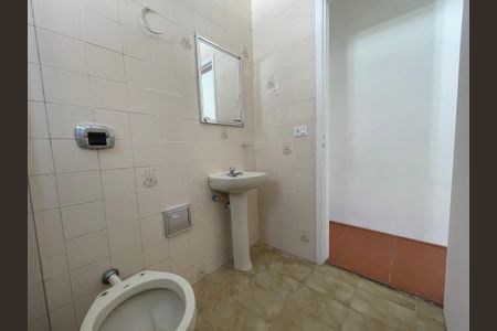 Casa à venda com 120m², 3 quartos e 2 vagas Casa à venda com 120m², 3 quartos e 2 vagasBanheiro 2