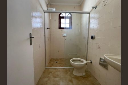 Casa à venda com 120m², 3 quartos e 2 vagas Casa à venda com 120m², 3 quartos e 2 vagasBanheiro 2