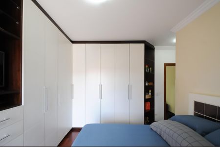 Casa à venda com 143m², 3 quartos e 4 vagasQuarto 1 ( Suíte )