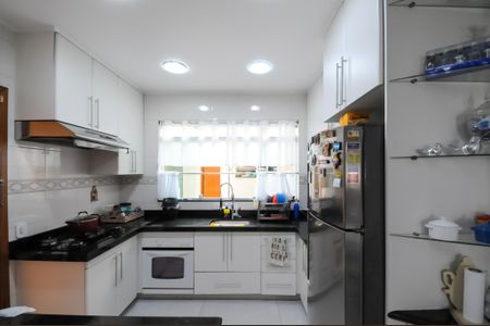 Casa à venda com 143m², 3 quartos e 4 vagasCozinha - Armários