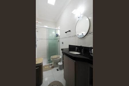 Casa à venda com 143m², 3 quartos e 4 vagasBanheiro Social