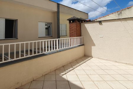Casa à venda com 143m², 3 quartos e 4 vagasquintal da area de cima