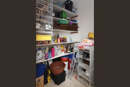 Casa à venda com 143m², 3 quartos e 4 vagasQuarto de Serviço