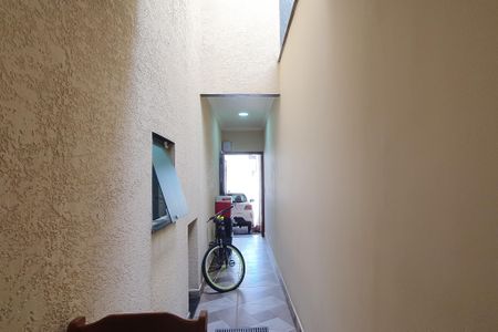 Casa à venda com 143m², 3 quartos e 4 vagasquintal lateral