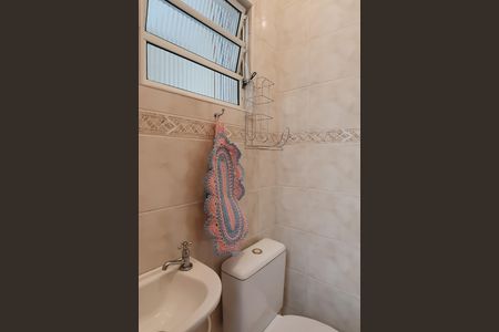 Casa à venda com 143m², 3 quartos e 4 vagasBanheiro de serviço