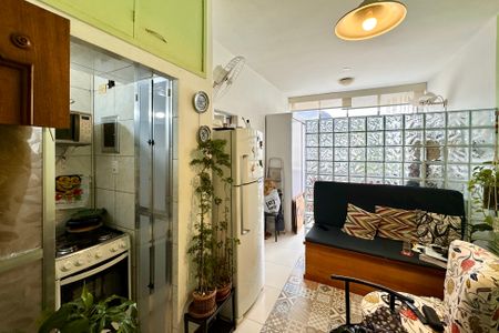 Studio para alugar com 24m², 1 quarto e sem vaga Studio para alugar com 24m², 1 quarto e sem vagaSala/Quarto