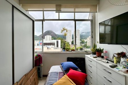 Studio para alugar com 24m², 1 quarto e sem vaga Studio para alugar com 24m², 1 quarto e sem vagaSala/Quarto