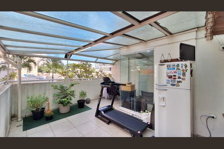 Apartamento para alugar com 106m², 3 quartos e 1 vaga Apartamento para alugar com 106m², 3 quartos e 1 vagaVaranda da Sala