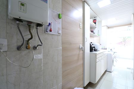 Apartamento para alugar com 106m², 3 quartos e 1 vagaÁrea de Serviço