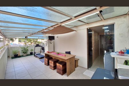 Apartamento para alugar com 106m², 3 quartos e 1 vaga Apartamento para alugar com 106m², 3 quartos e 1 vagaVaranda da Sala