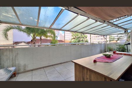 Apartamento para alugar com 106m², 3 quartos e 1 vaga Apartamento para alugar com 106m², 3 quartos e 1 vagaVaranda da Sala
