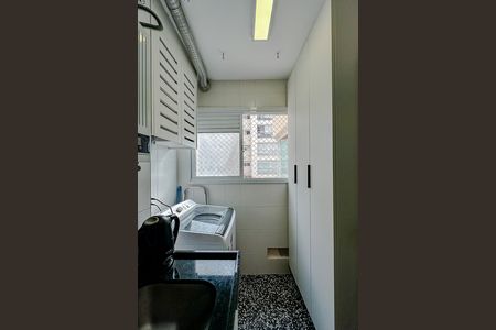 Apartamento à venda com 83m², 3 quartos e 1 vagaÁrea de Serviço